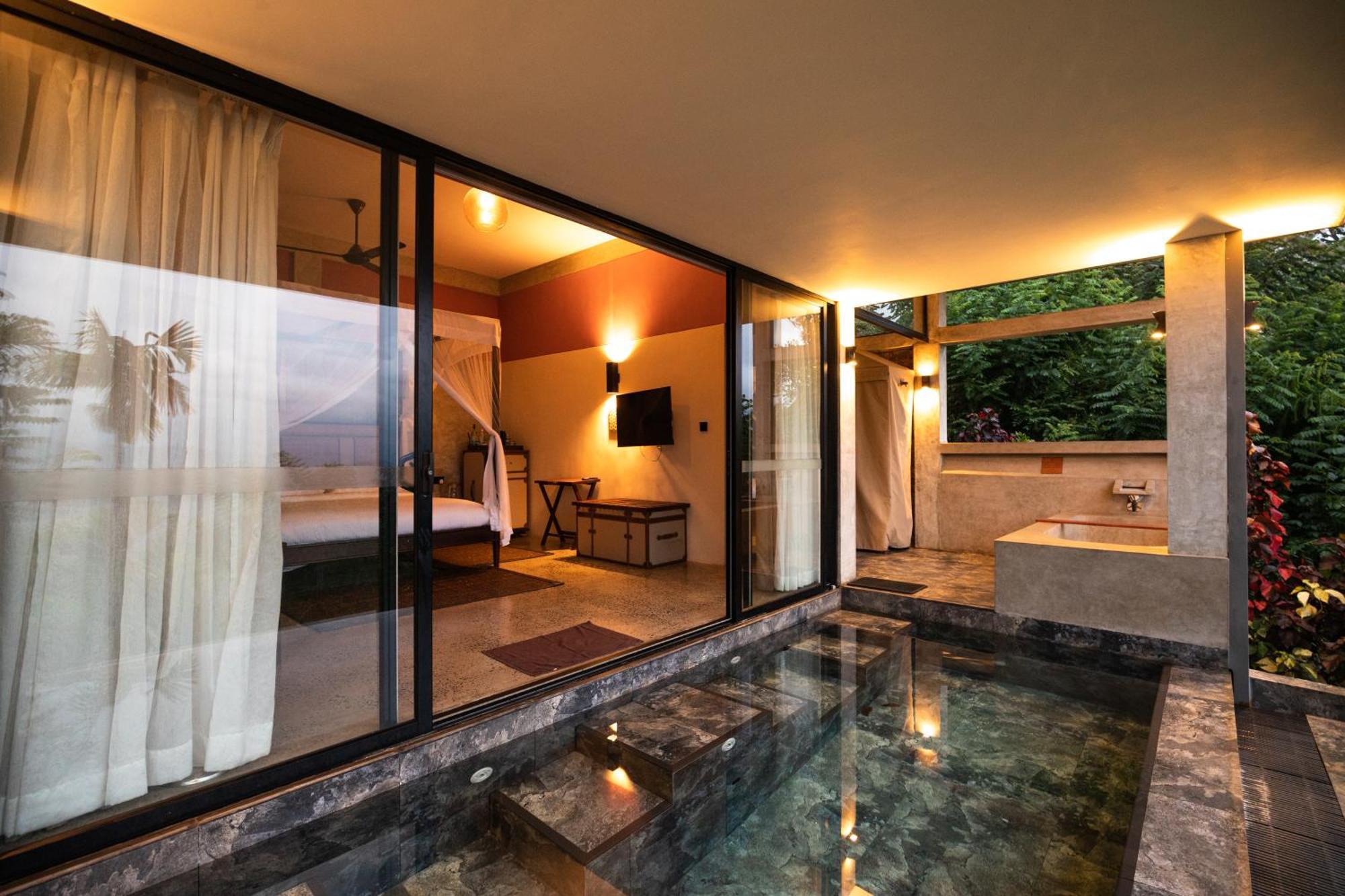 Aarunya Nature Resort - Канди Екстериор снимка