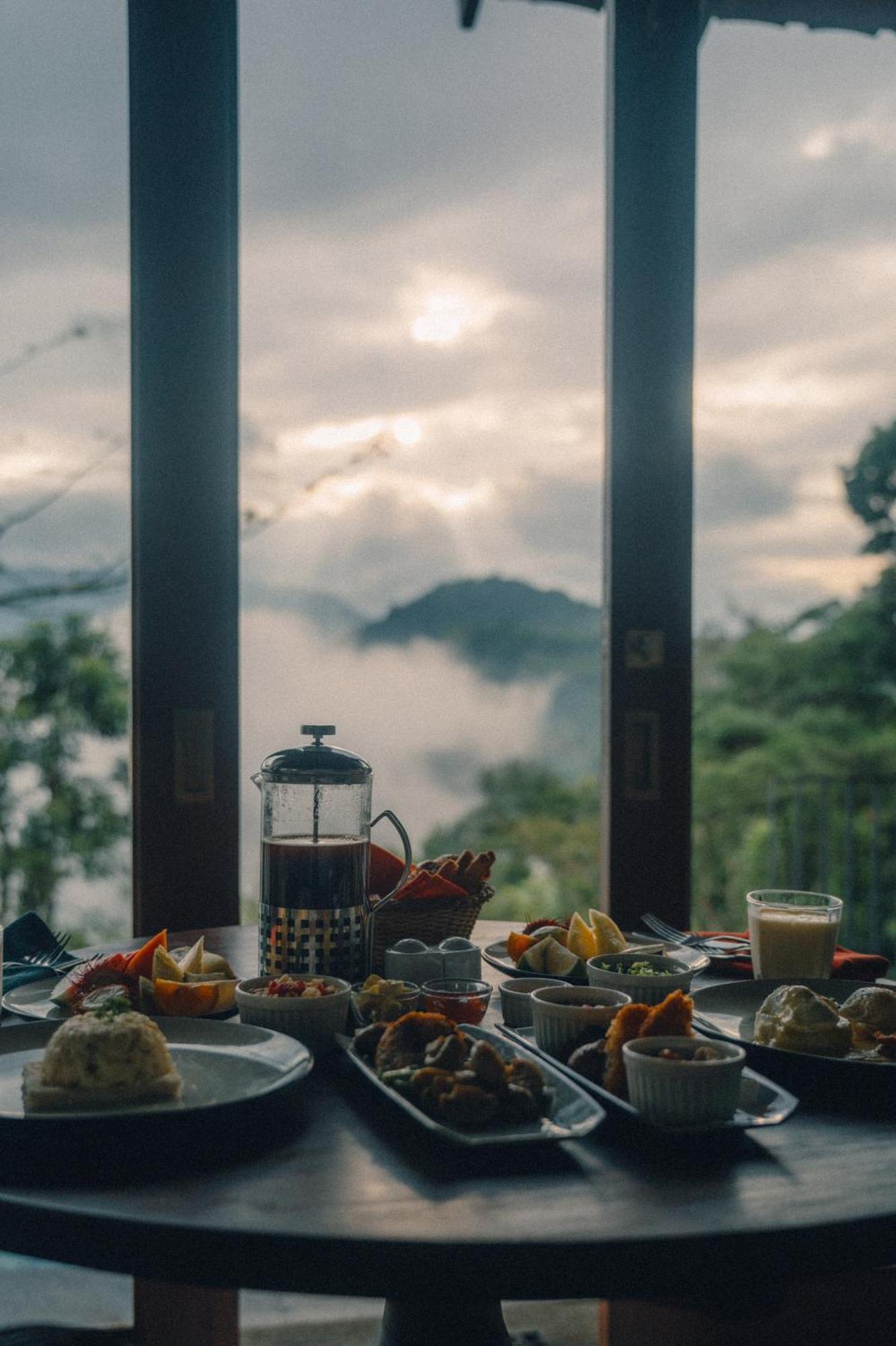 Aarunya Nature Resort - Канди Екстериор снимка