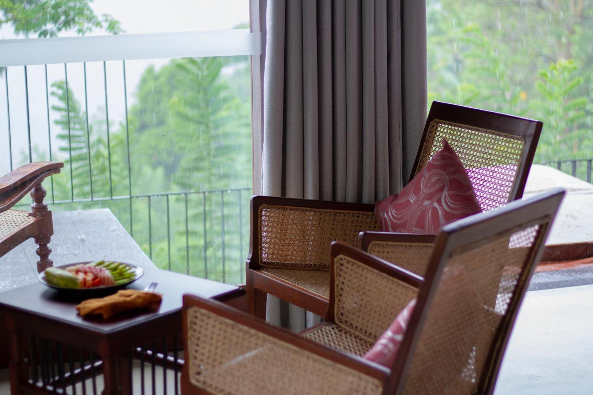 Aarunya Nature Resort - Канди Екстериор снимка